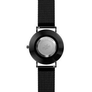 Levante - Black / Black Mesh